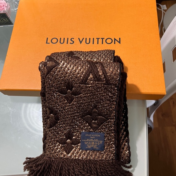 Authentic LOUIS VUITTON LV Winter Muffler Logo Mania Monogram Wool Silk Brown - Picture 9 of 9